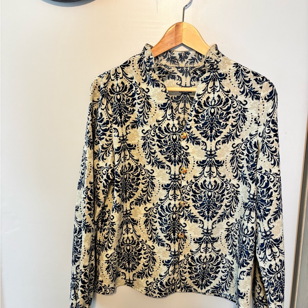 Elegant Navy and Cream Women's Top